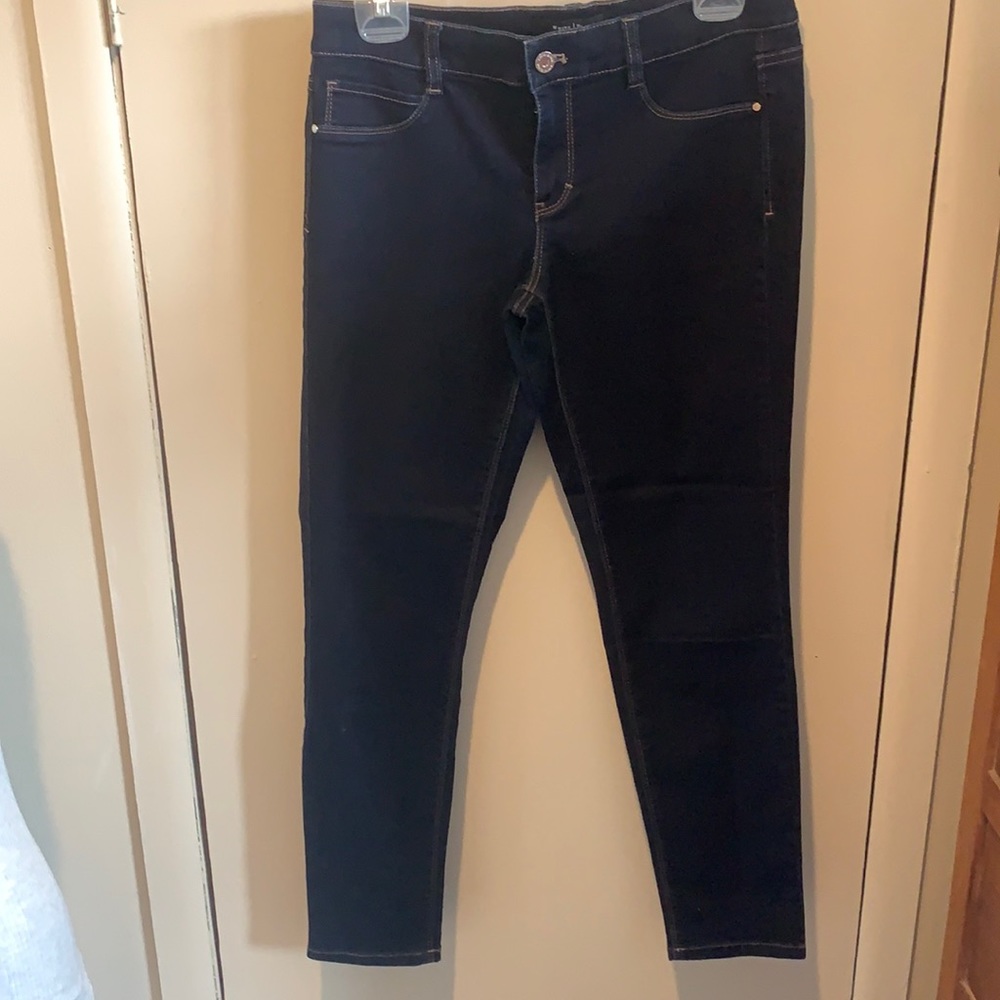 White House Black Market size medium leggings in dark denim